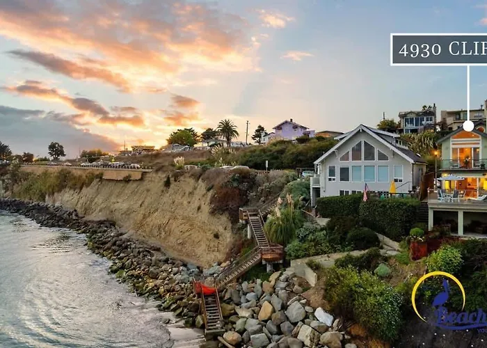 Capitola Cliff House
